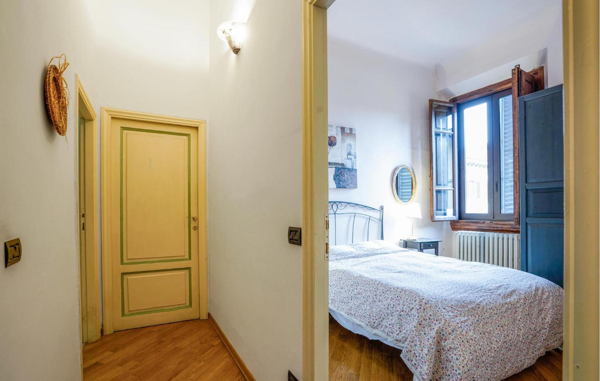 2 Bedroom Cozy In Apartment Florence