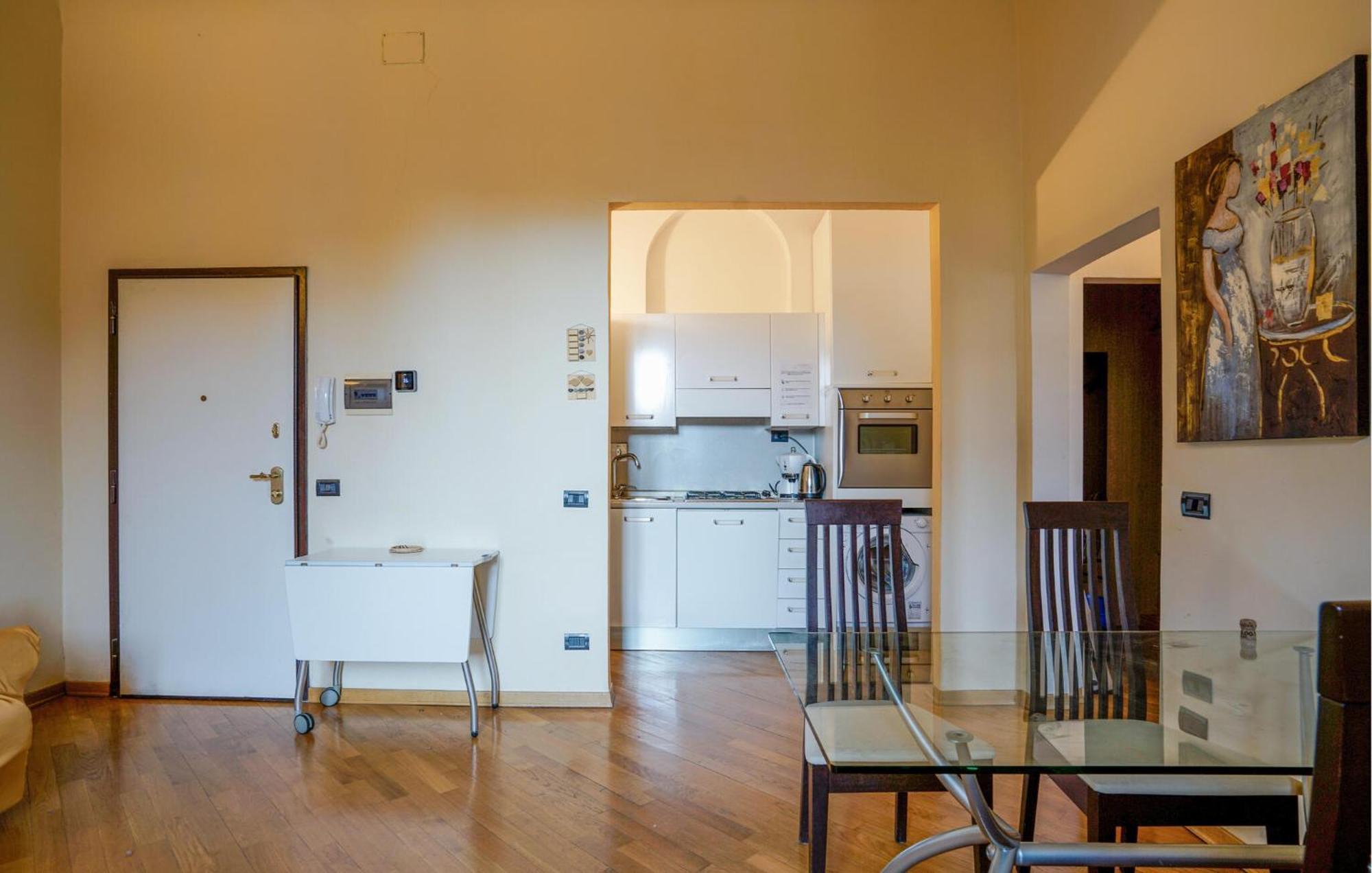 2 Bedroom Cozy In * Florence